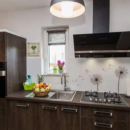 Herrliche Mit Privatpool, Garage, Spielplatz, Gasgrill, Steingrill, Wifi *