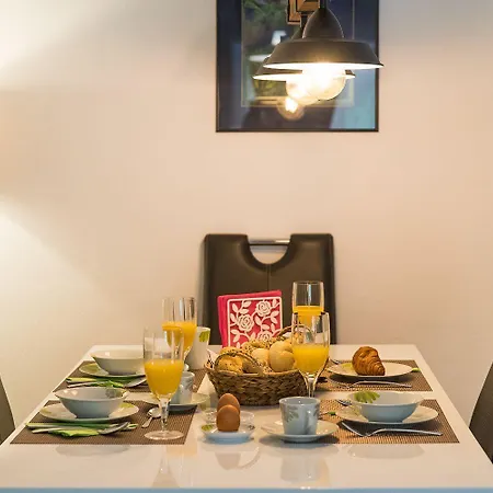 Herrliche Mit Privatpool, Garage, Spielplatz, Gasgrill, Steingrill, Wifi Grižane
