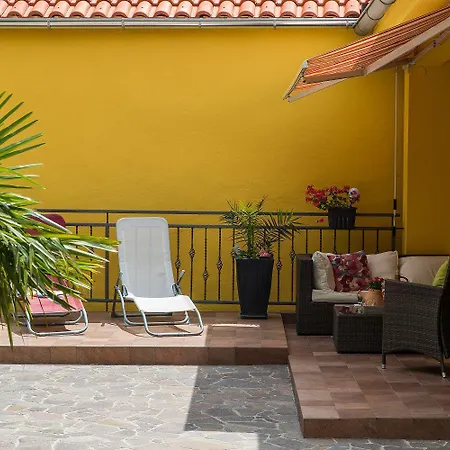 Vakantiehuis Herrliche Mit Privatpool, Garage, Spielplatz, Gasgrill, Steingrill, Wifi *