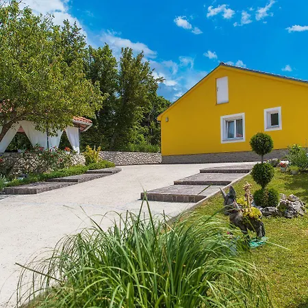 Herrliche Mit Privatpool, Garage, Spielplatz, Gasgrill, Steingrill, Wifi *