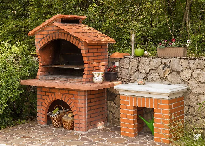 Herrliche Mit Privatpool, Garage, Spielplatz, Gasgrill, Steingrill, Wifi בית נופש