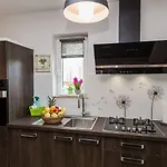 Herrliche Mit Privatpool, Garage, Spielplatz, Gasgrill, Steingrill, Wifi *