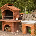 Herrliche Mit Privatpool, Garage, Spielplatz, Gasgrill, Steingrill, Wifi Prázdninový dům