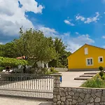 Herrliche Mit Privatpool, Garage, Spielplatz, Gasgrill, Steingrill, Wifi Prázdninový dům *