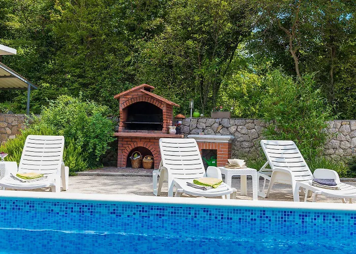 Herrliche Mit Privatpool, Garage, Spielplatz, Gasgrill, Steingrill, Wifi * Grizane-Belgrad